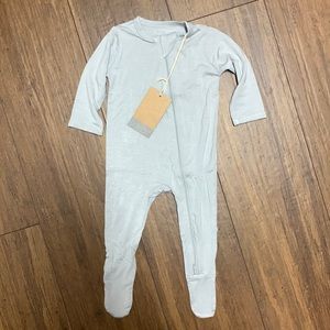 NWT Kyte Baby Onesie/Footie (size 3-6 month)